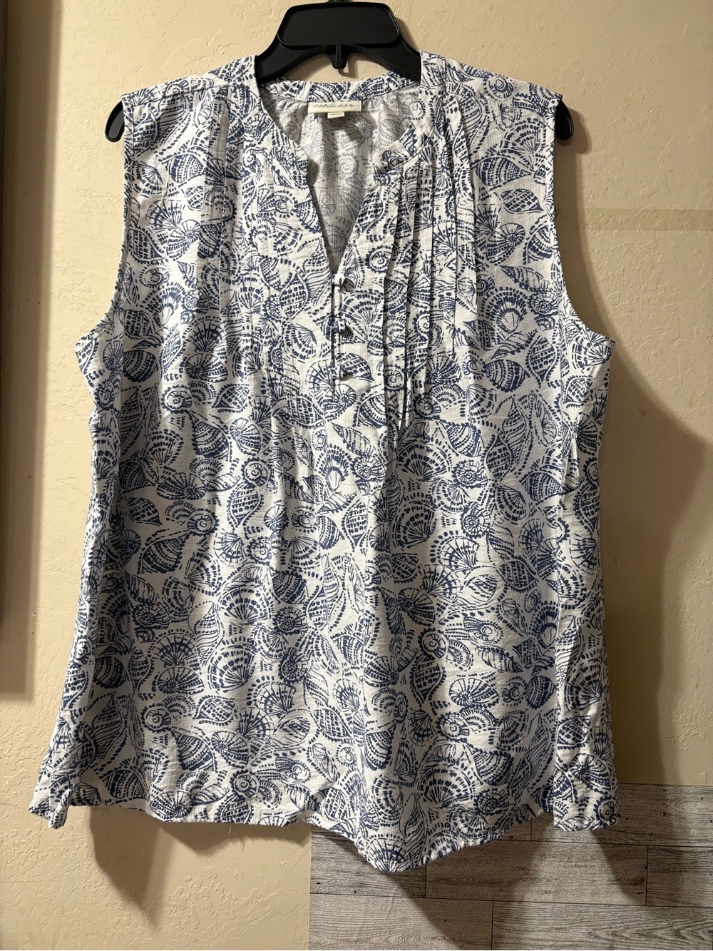 Sleeveless White and Blue Printed V-Neck Camisole